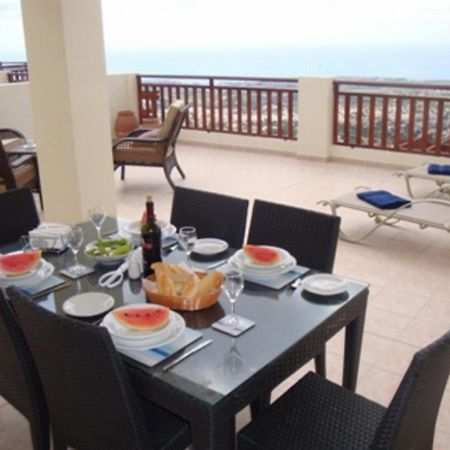 First Floor 2 Bedroom Apartment, Large Balcony, Amazing Sea Views, Communal Pool Пейя Екстер'єр фото