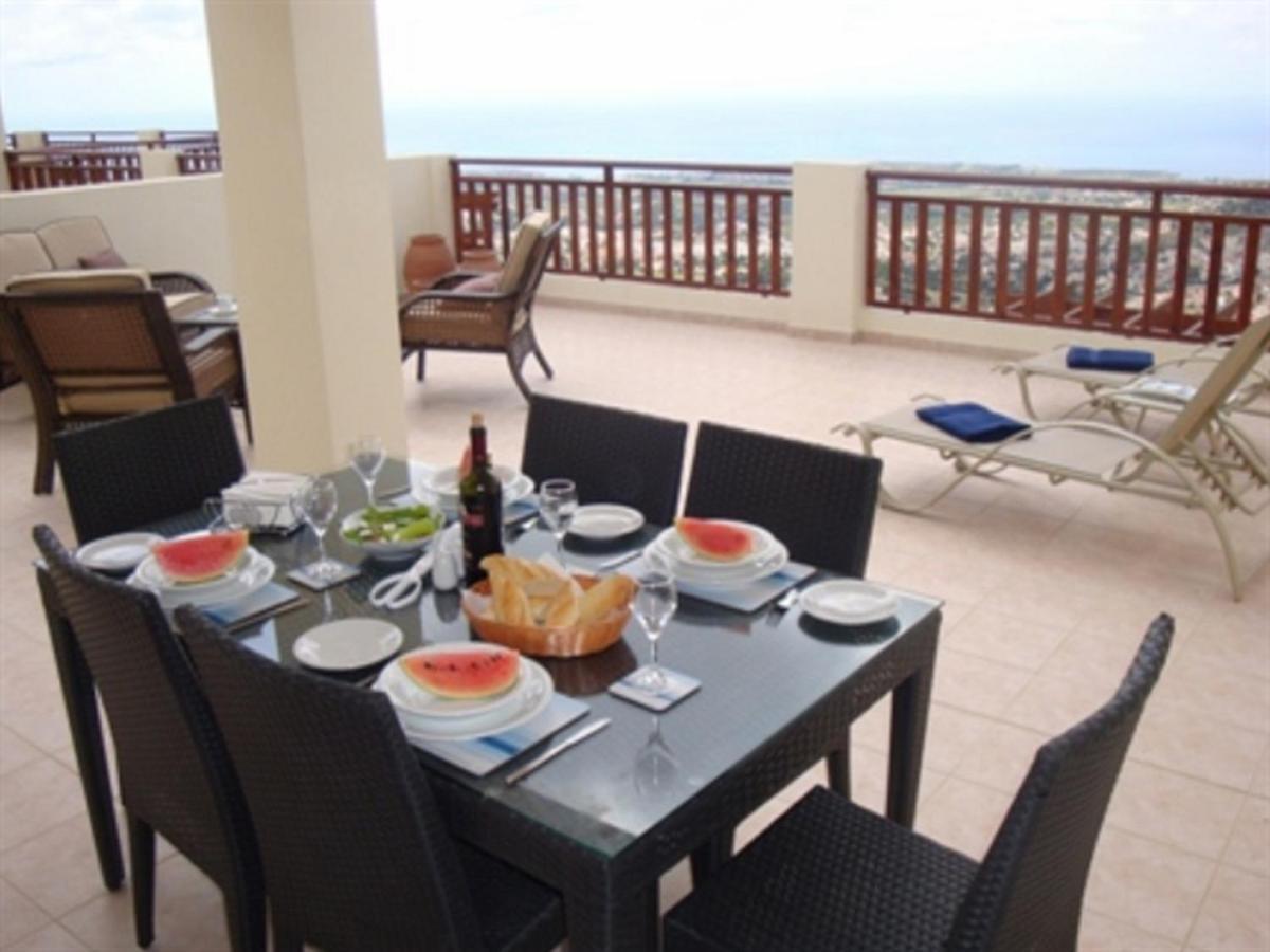 First Floor 2 Bedroom Apartment, Large Balcony, Amazing Sea Views, Communal Pool Пейя Екстер'єр фото