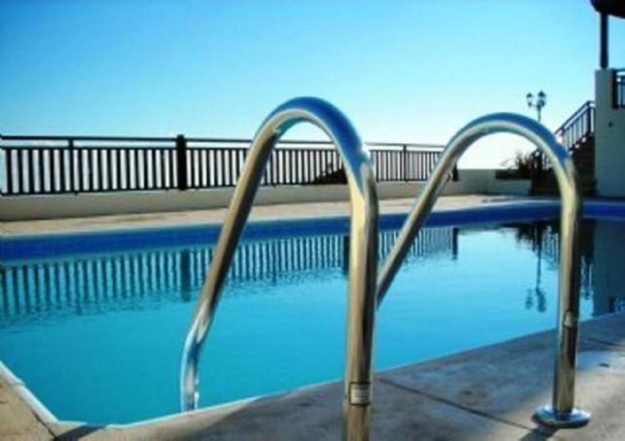 First Floor 2 Bedroom Apartment, Large Balcony, Amazing Sea Views, Communal Pool Пейя Екстер'єр фото